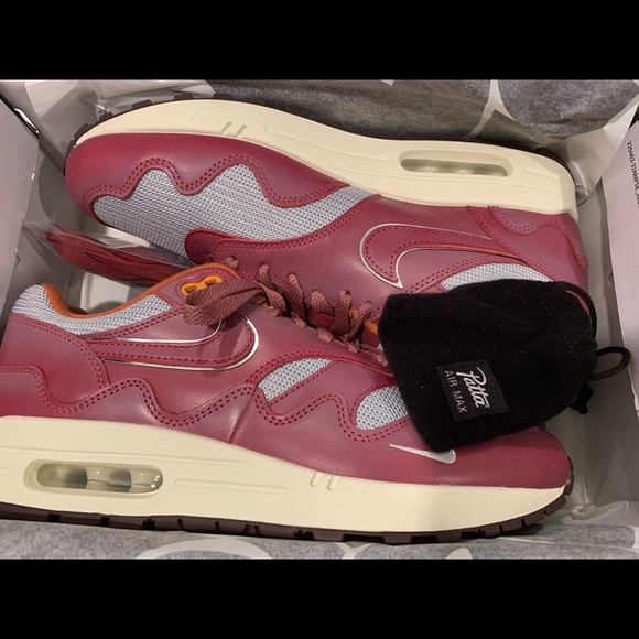 Nike Air Max x Patta Size9